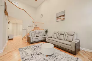 270 Manor Dr, Buffalo Grove, IL 60089 - Photo 10