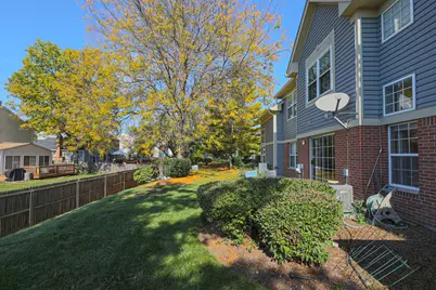 270 Manor Drive, Buffalo Grove, IL 60089 - Photo 38