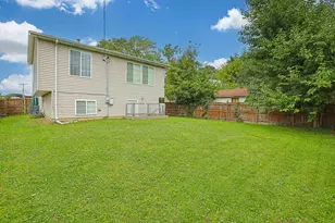 15 N Frolic Ave, Waukegan, IL 60085 - Photo 18