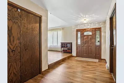 12123 Lake View Drive, Orland Park, IL 60467 - Photo 10