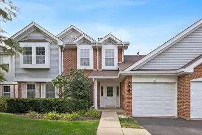 240 Ashbury Lane W #6, Roselle, IL 60172 - Photo 2