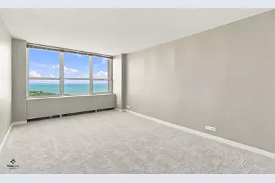 655 W Irving Park Road #5406, Chicago, IL 60613 - Photo 18
