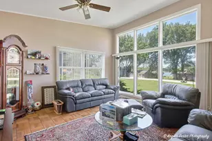 2923 Shorewood Dr, McHenry, IL 60050 - Photo 4