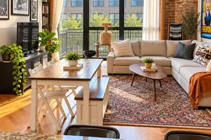 1040 W Adams St, Chicago, IL 60607 - Photo 2