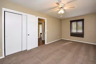 608 E Mulberry St, Bloomington, IL 61701 - Photo 42