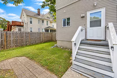 608 E Mulberry Street, Bloomington, IL 61701 - Photo 56