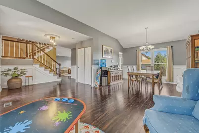 5004 Glenbrook Trail W, McHenry, IL 60050 - Photo 4