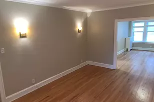 2046 W Farragut Ave, Chicago, IL 60625 - Photo 4