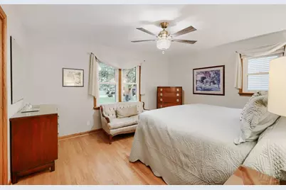 5 S Grace Street, North Aurora, IL 60542 - Photo 8
