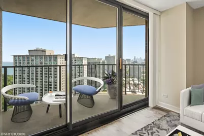 3660 N Lake Shore Drive #2703, Chicago, IL 60613 - Photo 4