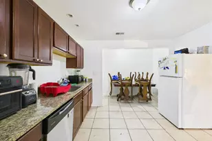 121 Fairway Rd, Carpentersville, IL 60110 - Photo 14