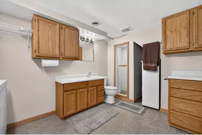 410 E Jones Street, Plano, IL 60545 - Photo 36