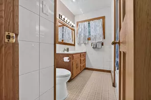 410 E Jones St, Plano, IL 60545 - Photo 28