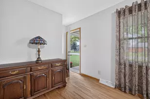 410 E Jones St, Plano, IL 60545 - Photo 22