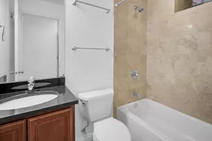 1949 N Whipple St, Chicago, IL 60647 - Photo 16