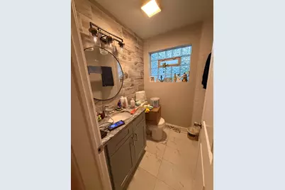 2058 W 67th Place, Chicago, IL 60636 - Photo 4