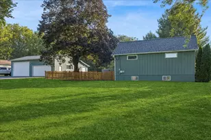 8014 Hillside Rd, Crystal Lake, IL 60012 - Photo 2