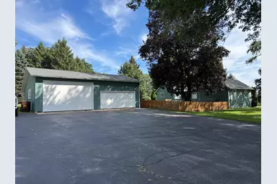 8014 Hillside Road, Crystal Lake, IL 60012 - Photo 32