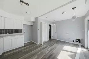 17143 Ridgewood Ave, Lansing, IL 60438 - Photo 6
