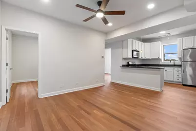 3518 N Hamlin Avenue #3, Chicago, IL 60618 - Photo 2