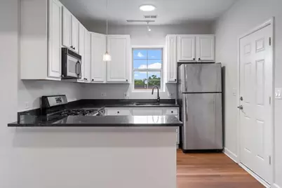 3518 N Hamlin Avenue #3, Chicago, IL 60618 - Photo 6