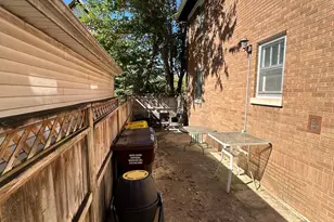 1011 15th Ave, Rockford, IL 61104 - Photo 4