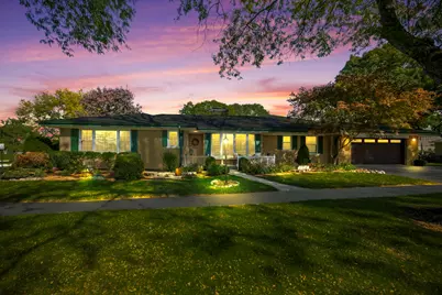 523 We Go Trail S, Mount Prospect, IL 60056 - Photo 2