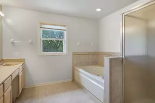 8032 Connor Ct, Long Grove, IL 60047 - Photo 14