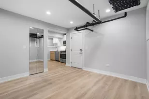 6931 N Lakewood Ave, Chicago, IL 60626 - Photo 8
