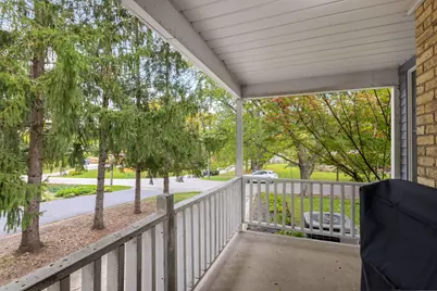 804 Roosevelt Road, Woodstock, IL 60098 - Photo 12
