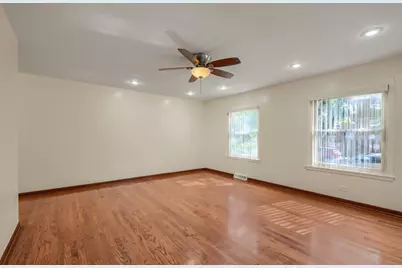 1930 W Birchwood Avenue #1, Chicago, IL 60626 - Photo 4