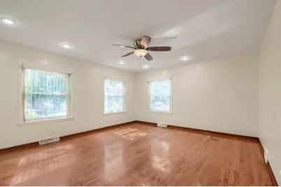 1930 W Birchwood Avenue #1, Chicago, IL 60626 - Photo 2