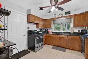 1411 Colorado Ave, Joliet, IL 60435 - Photo 12
