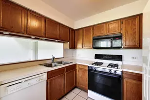 9166 Greencastle Ln, Orland Park, IL 60462 - Photo 12