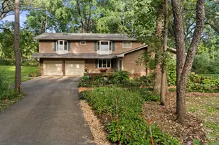 2N962 Grand Monde Dr, Elburn, IL 60119 - Photo 2