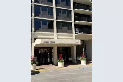1560 N Sandburg Terrace #2808J, Chicago, IL 60614 - Photo 2