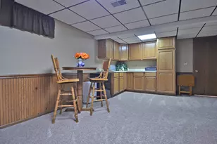 904 Luke St, Ottawa, IL 61350 - Photo 22
