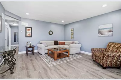 18460 Oakwood Avenue, Lansing, IL 60438 - Photo 2