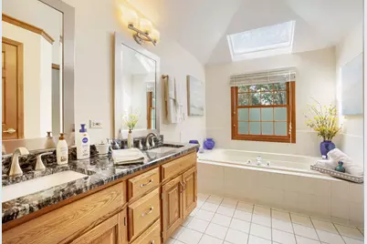 914 Willow Creek Road, West Chicago, IL 60185 - Photo 14