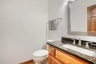 914 Willow Creek Rd, West Chicago, IL 60185 - Photo 18