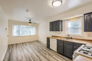 323 154th Pl, Calumet City, IL 60409 - Photo 8