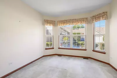 2132 Carillon Drive, Grayslake, IL 60030 - Photo 10