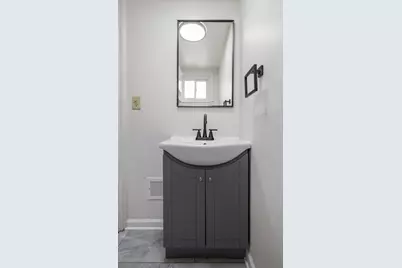 7248 N Ridge Boulevard, Chicago, IL 60645 - Photo 14