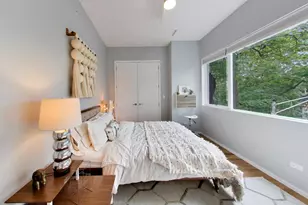 2071 N Oakley Ave, Chicago, IL 60647 - Photo 22