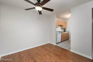 13A Kingery Quarter, Willowbrook, IL 60527 - Photo 4