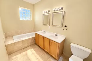 515 S Western Ave, Chicago, IL 60612 - Photo 8