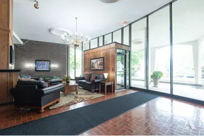 20 N Tower Road #9E, Oak Brook, IL 60523 - Photo 4