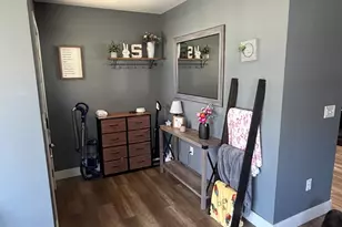 633 S Main St, Sheffield, IL 61361 - Photo 18