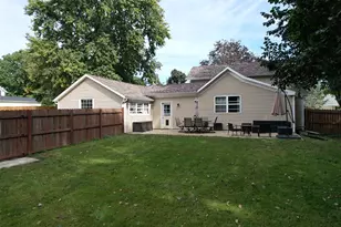 633 S Main St, Sheffield, IL 61361 - Photo 38