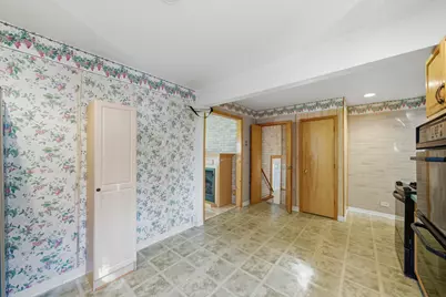 2818 Elisha Avenue, Zion, IL 60099 - Photo 14